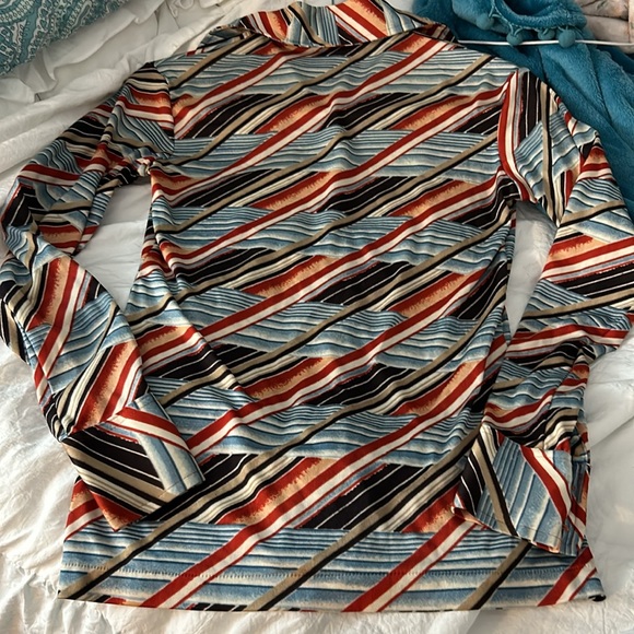 Vintage 1970’s Vicki Volts Button Down Cuffed Cuffed Sleeves Blouse - Picture 13 of 17